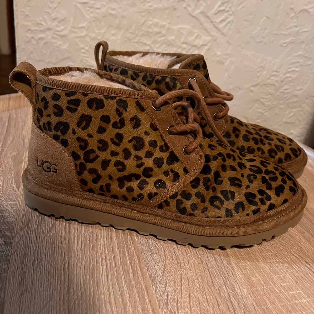**SOLD** 🫶🏼 UGG Neumel Leopard Boots.